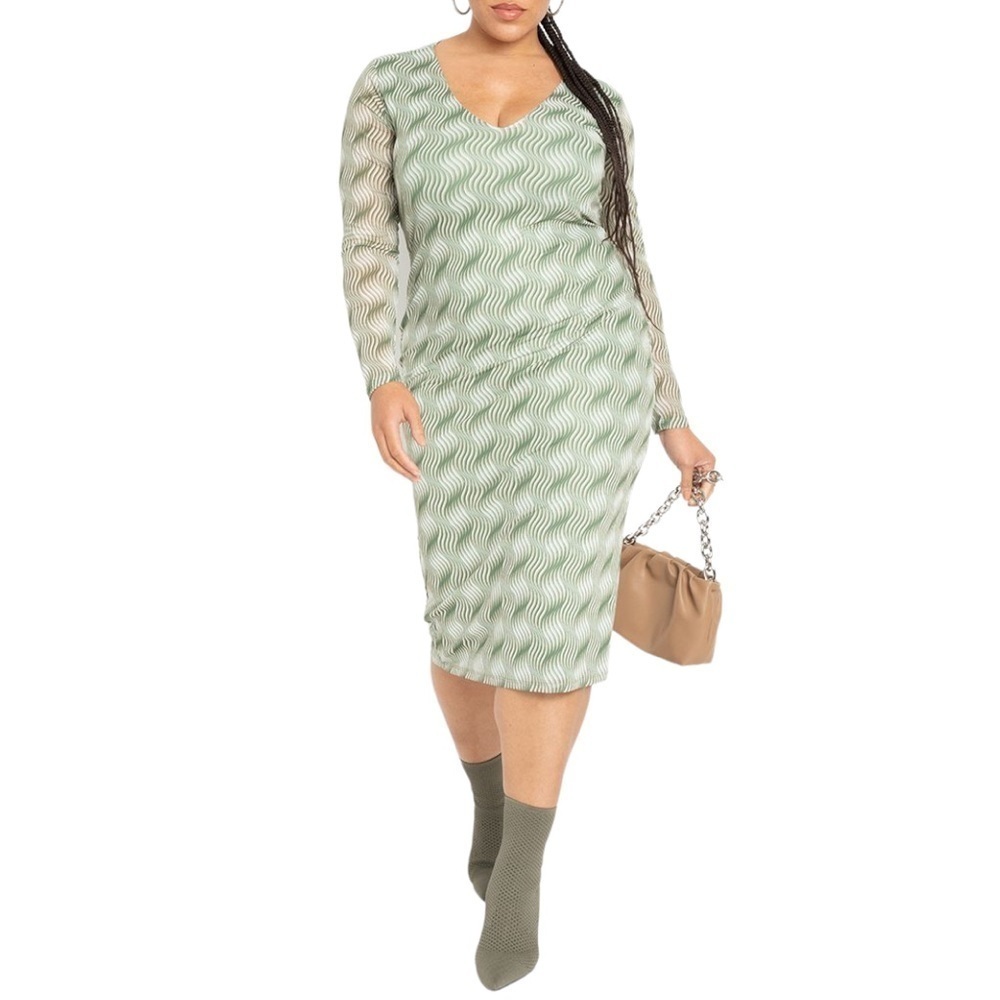 Eloquii new with tags 🏷️Green Mesh Twist Back Dress Size:18